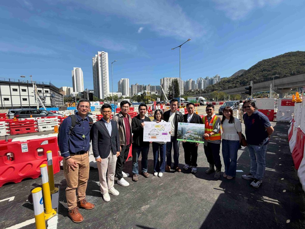 與沙田區議員視察新增臨時過路處